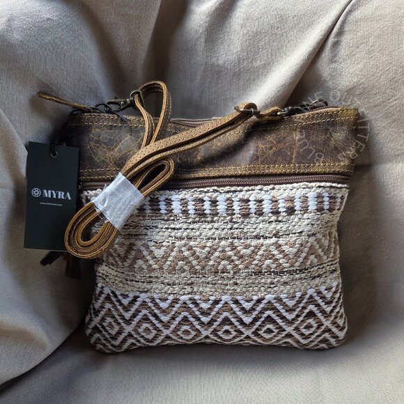 MYRA BAG SMALL & CROSSBODY BAG | CONTENTMENT CROSSBODY BAG BY MYRA BAG | BOHO - Picture 1 of 6